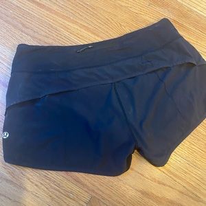 Black lulu shorts